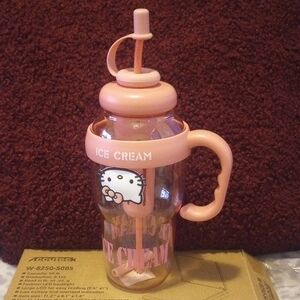 Hello Kitty Large Capacity Belly Pink Ice Cream theme water Cup 43.96oz